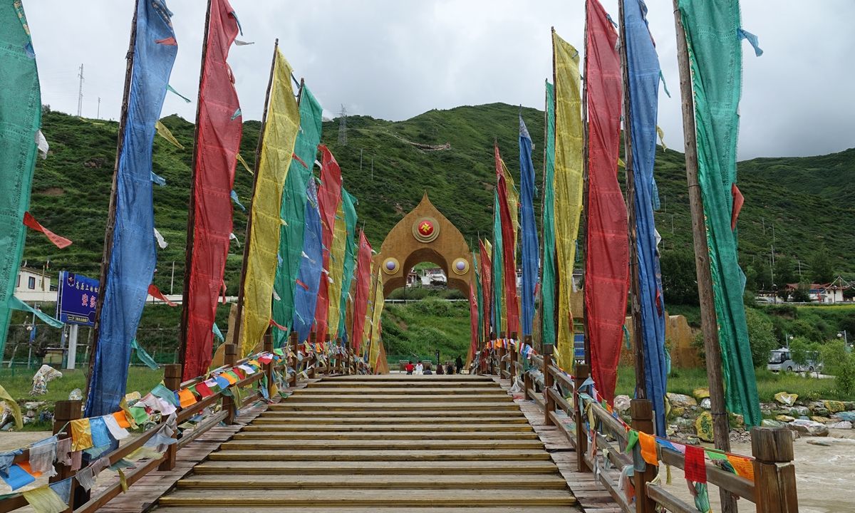 位于阿坝松潘川主寺的岷江源融入茶马互市打造的不错但商气不旺