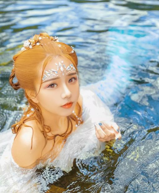 深海鲛人cosplay这是柔肠寸断的痛依旧执念不已