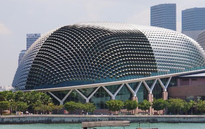 新加坡一道令人难忘的靓丽风景滨海艺术中心
