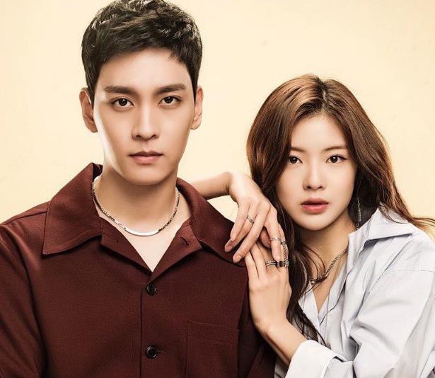 朴信惠和崔泰俊没分手两人一同现身iu演唱会超甜蜜