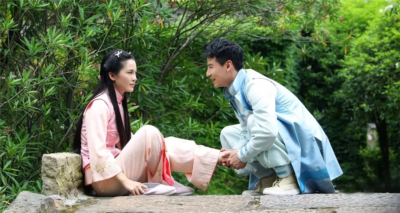 心疼安徽卫视,未来半年没有首播剧,海豚第一剧场为何如此落魄|远方的