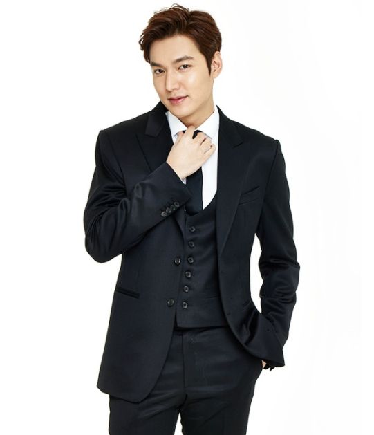 李敏镐,1987年出生于首尔,韩国男演员,因主演电视剧《城市猎人》获得