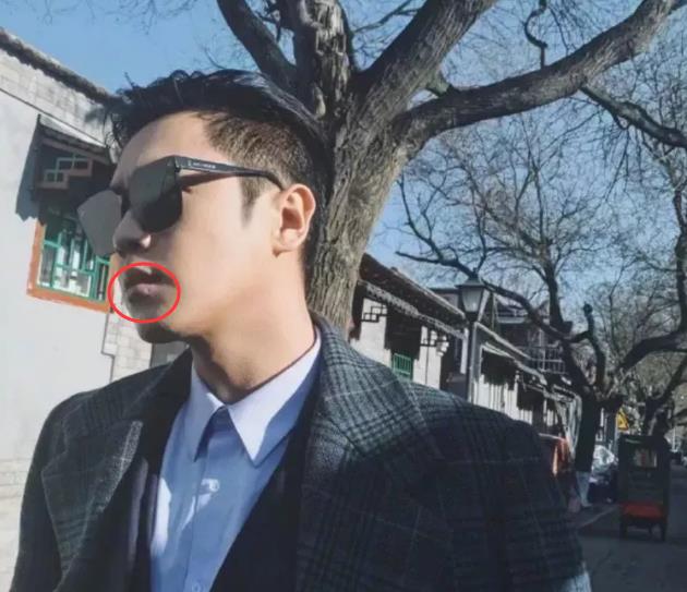 原来明星也赶潮流打唇钉,看到本尊幽默回应后,笑到停不下来