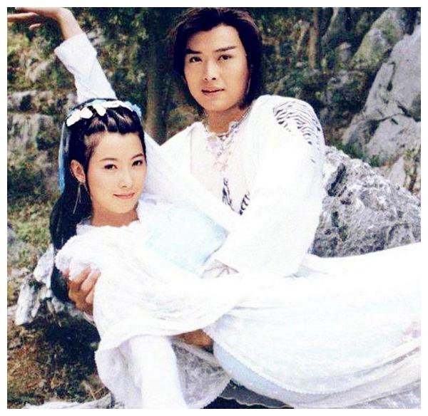 武林外史朱七七7个造型美到爆炸颜值不输当时的王艳