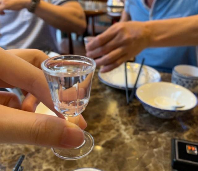 老酒鬼:只需看3点,原形毕露|酒局|人情|酒桌_新浪新闻