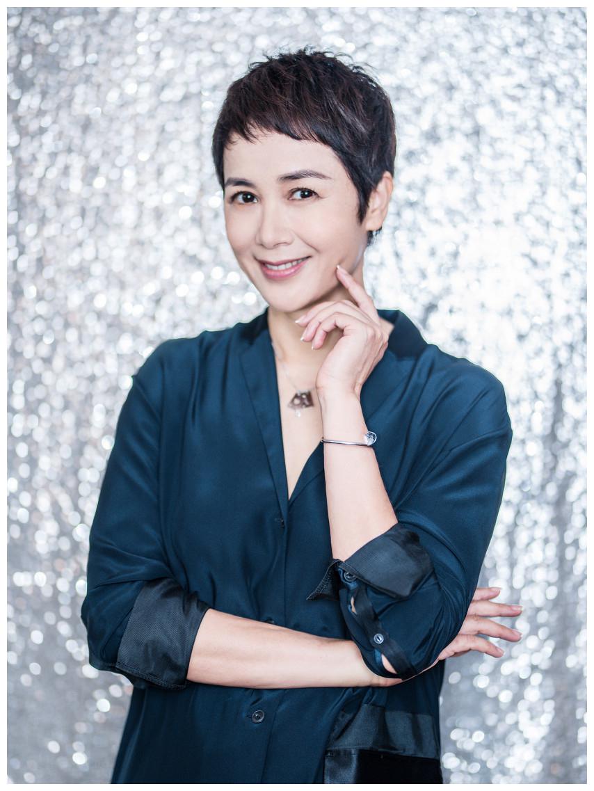 美人迟暮——蒋丽雯:银幕上的百变女性,银幕下的爱心慈善大使