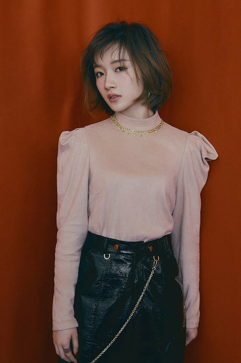 百变风格女神李浩菲时尚造型明星写真