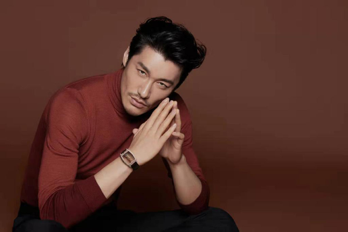 胡兵成熟魅力时尚写真大片 大叔的魅力