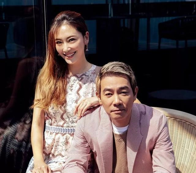 结婚九年拍四次婚纱照!应采儿曝光最新一辑婚纱照见证老公成长