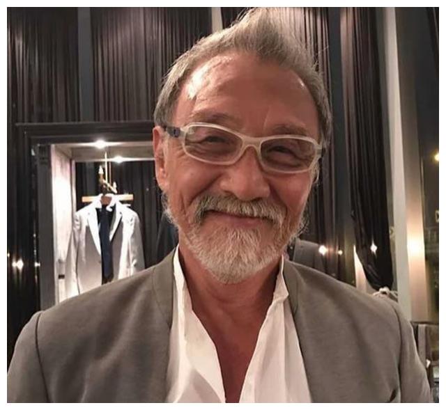 被誉为"喜剧始祖",曾捧红周润发张国荣,如今身价过亿|石天|追女仔