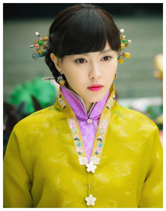 名门闺秀:吴倩婉约,唐嫣秀丽,孙怡素雅,李溪芮清纯可人!