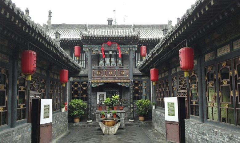 清朝时期,老头去钱庄兑换银两,钱庄老板反被骗二十两银子