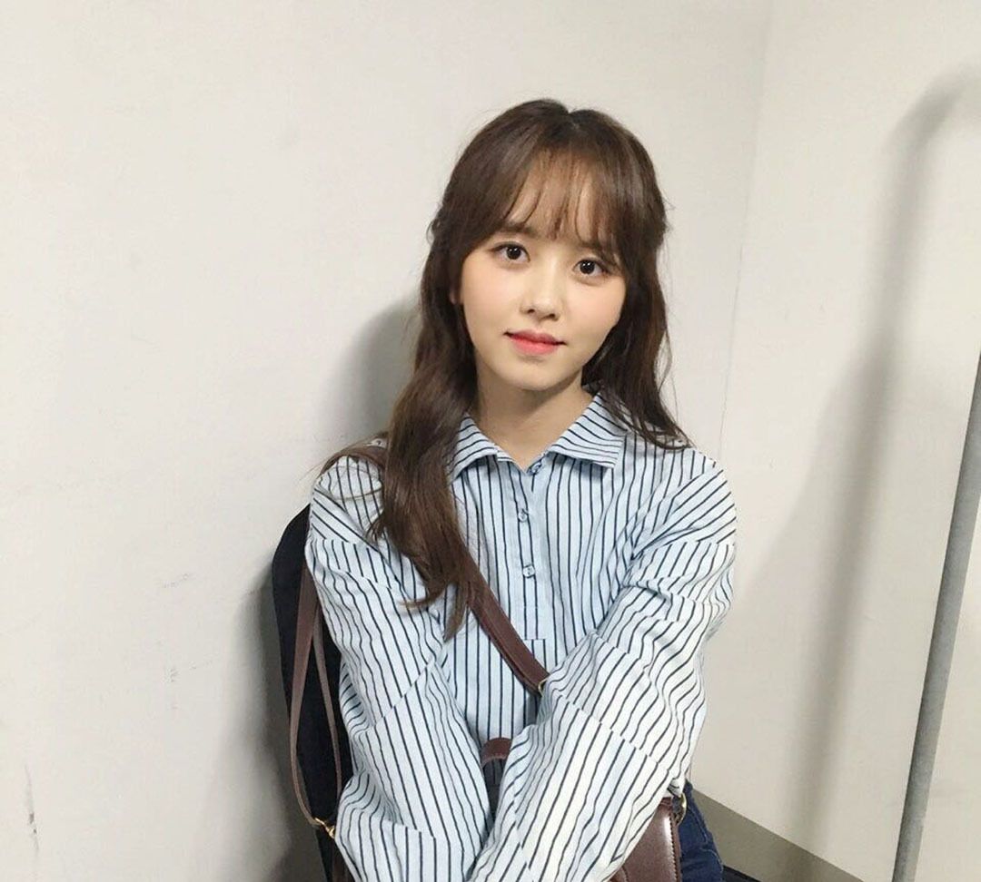 韩国美女演员金素贤气质女神清纯可人精选合集50张