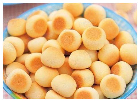 你还记得小时候吃的"菠萝豆"么?教你在家用平底锅做满满的回忆