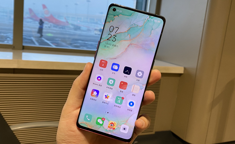 oppo reno3三大平台销售冠军,高价低配有可能?关键要看这三点
