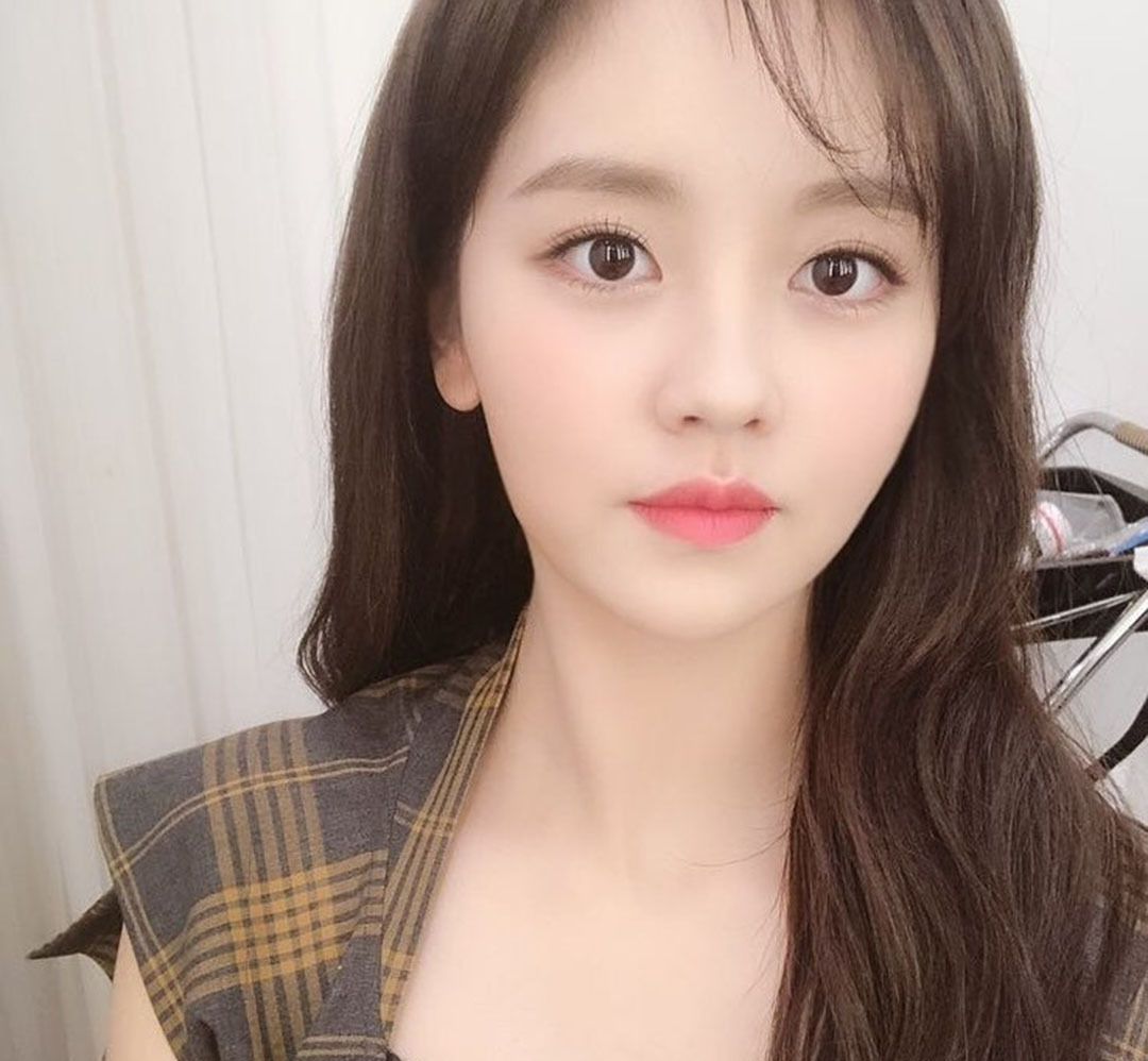 韩国美女演员金素贤气质女神清纯可人精选合集50张