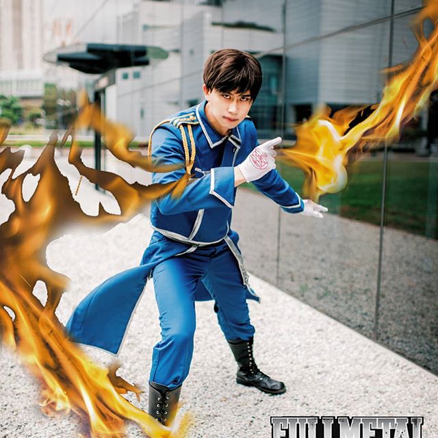 焰之炼金术师罗伊马斯坦cos上校现在是雨天真的没问题吗