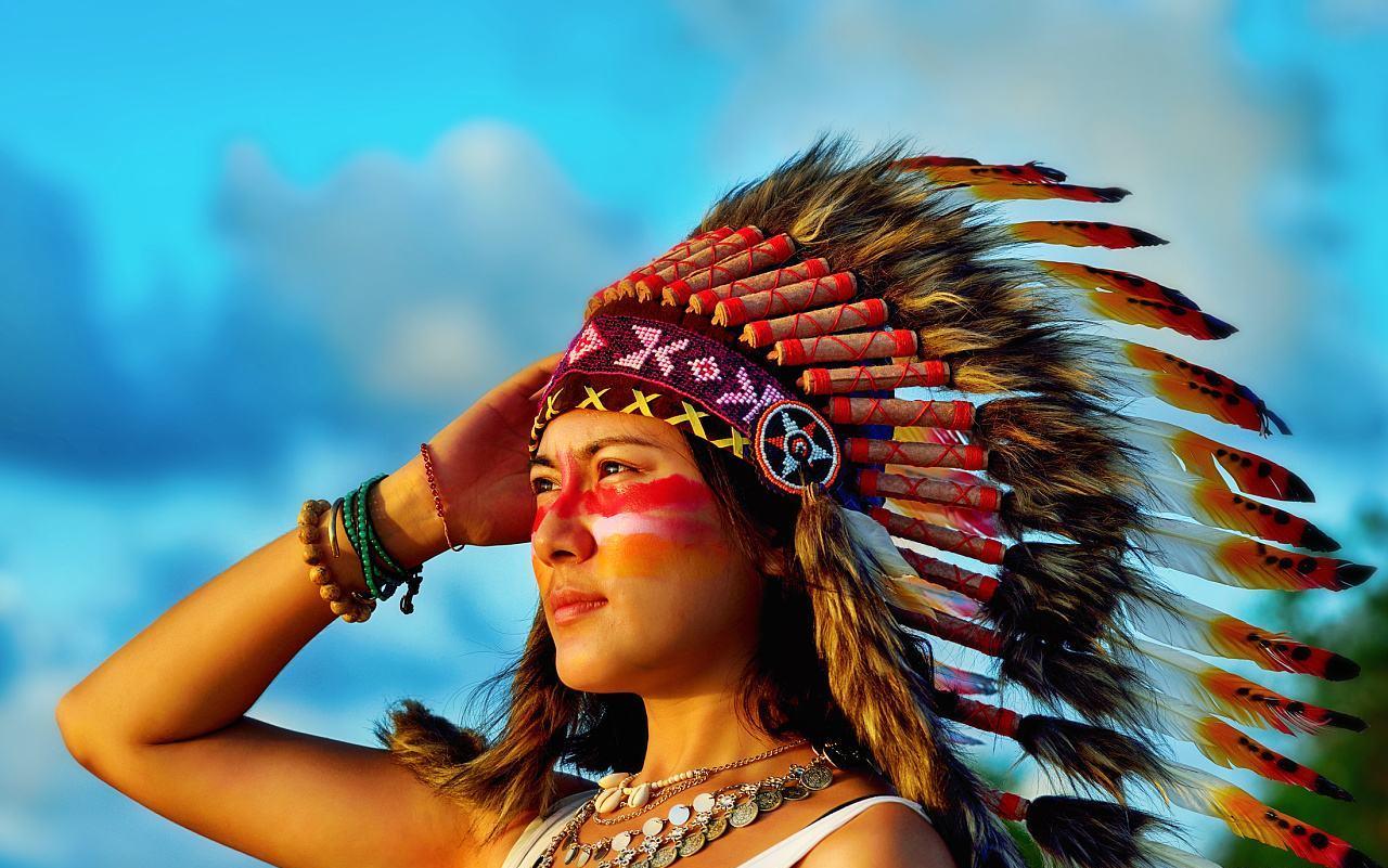 "最有权力"的女酋长:部落里的人和物都是她私人财产,包括男人