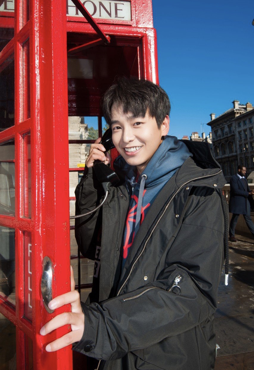 彭昱畅真的是宝藏男孩笑起来真的太有感染力了阳光