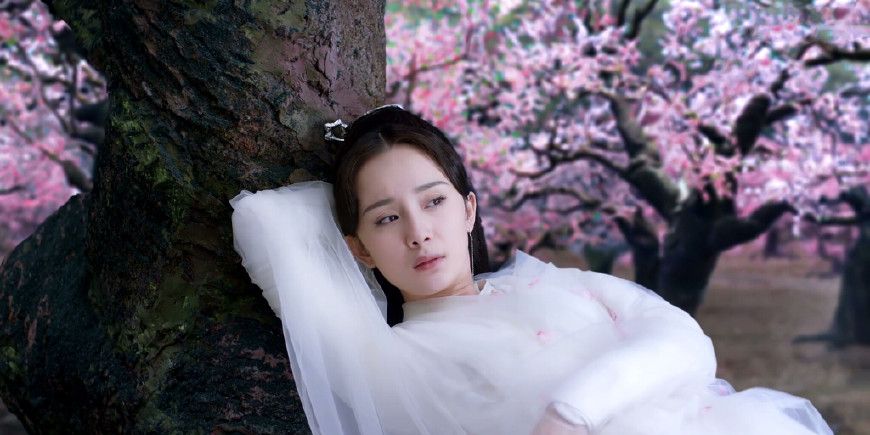 明星九尾狐扮相 杨幂美丽刘亦菲霸气 最像九尾狐的是她