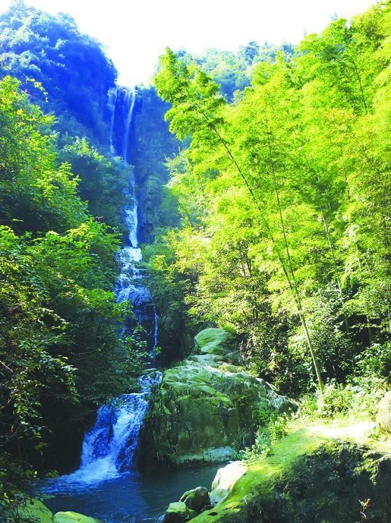 益阳市美景之罗溪瀑布