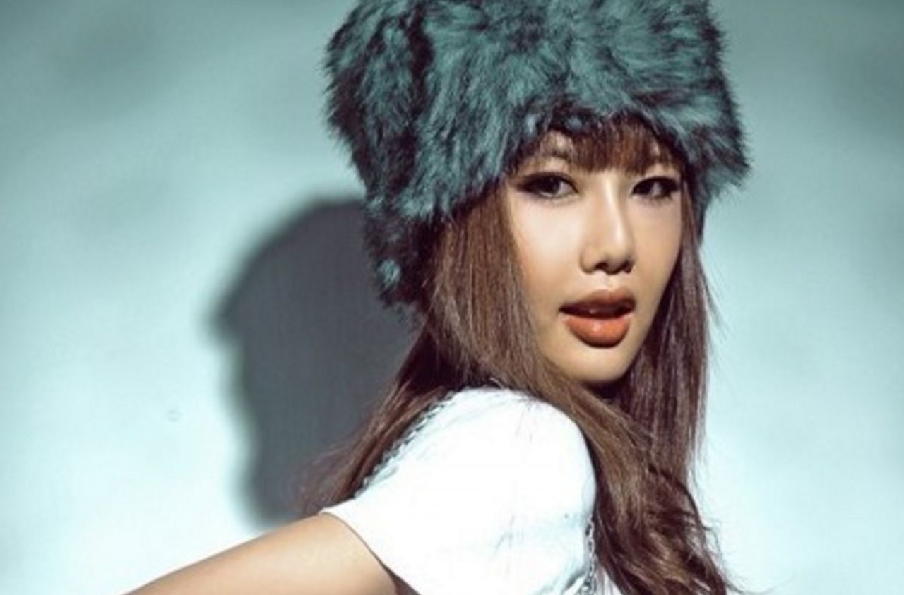 曾因《超女》成名,年仅24岁因整容去世,李宇春觉得惋惜进行悼念