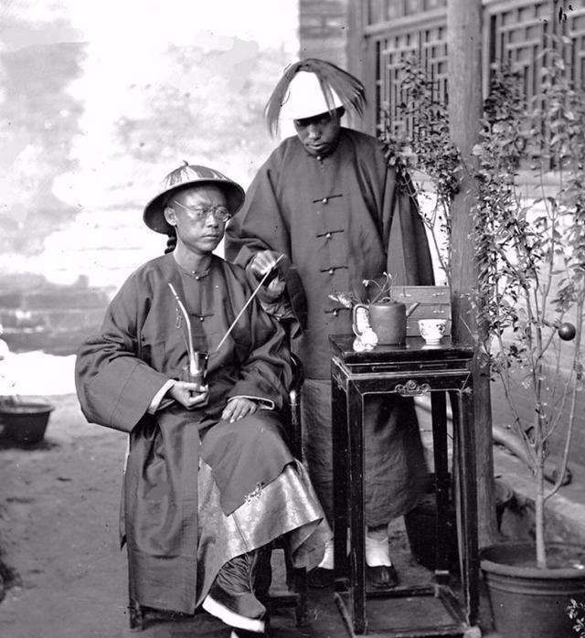 老照片：1840-1912，清朝末期罕见老照片，最后一张让人可气|老照片|制造局|买办|官家|农工_新浪新闻