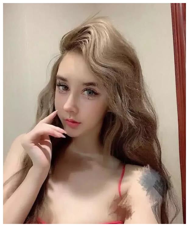 《变形记》韩安冉老公出轨,对方整成"八国混血脸",吓哭网友!