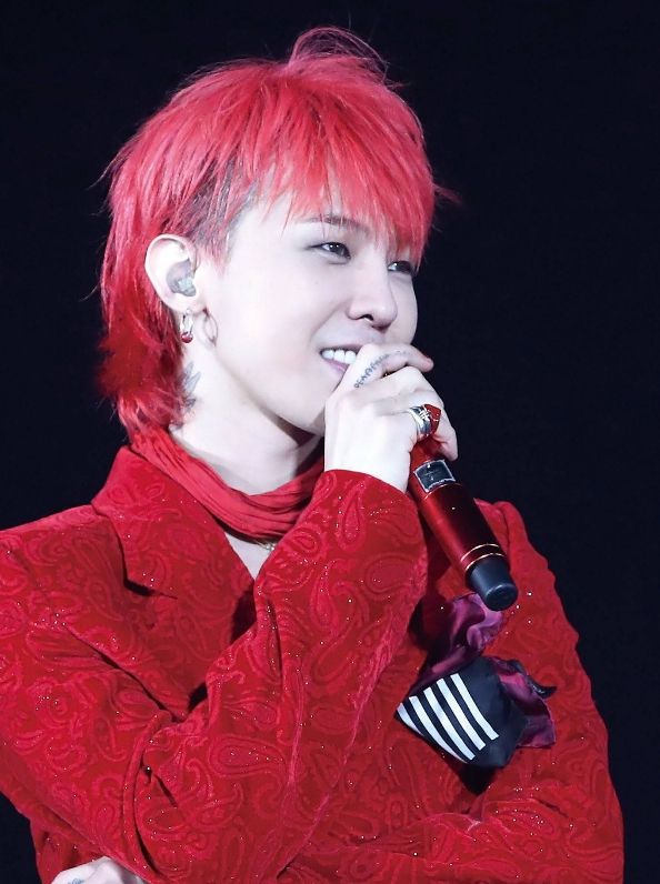 韩国男神权志龙欧巴,行走的衣服架,任何发型都能hold住|衣服架|权志龙