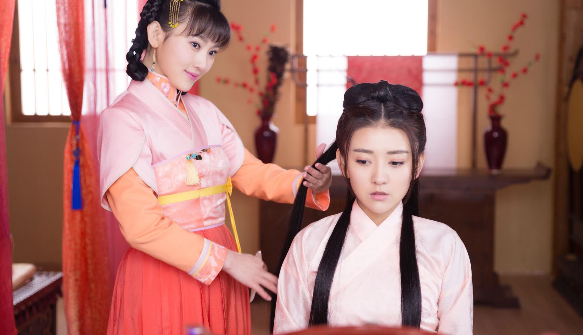 《双世宠妃》的丫环镜心,双女主电视剧《最后的我们》饰纪之夏