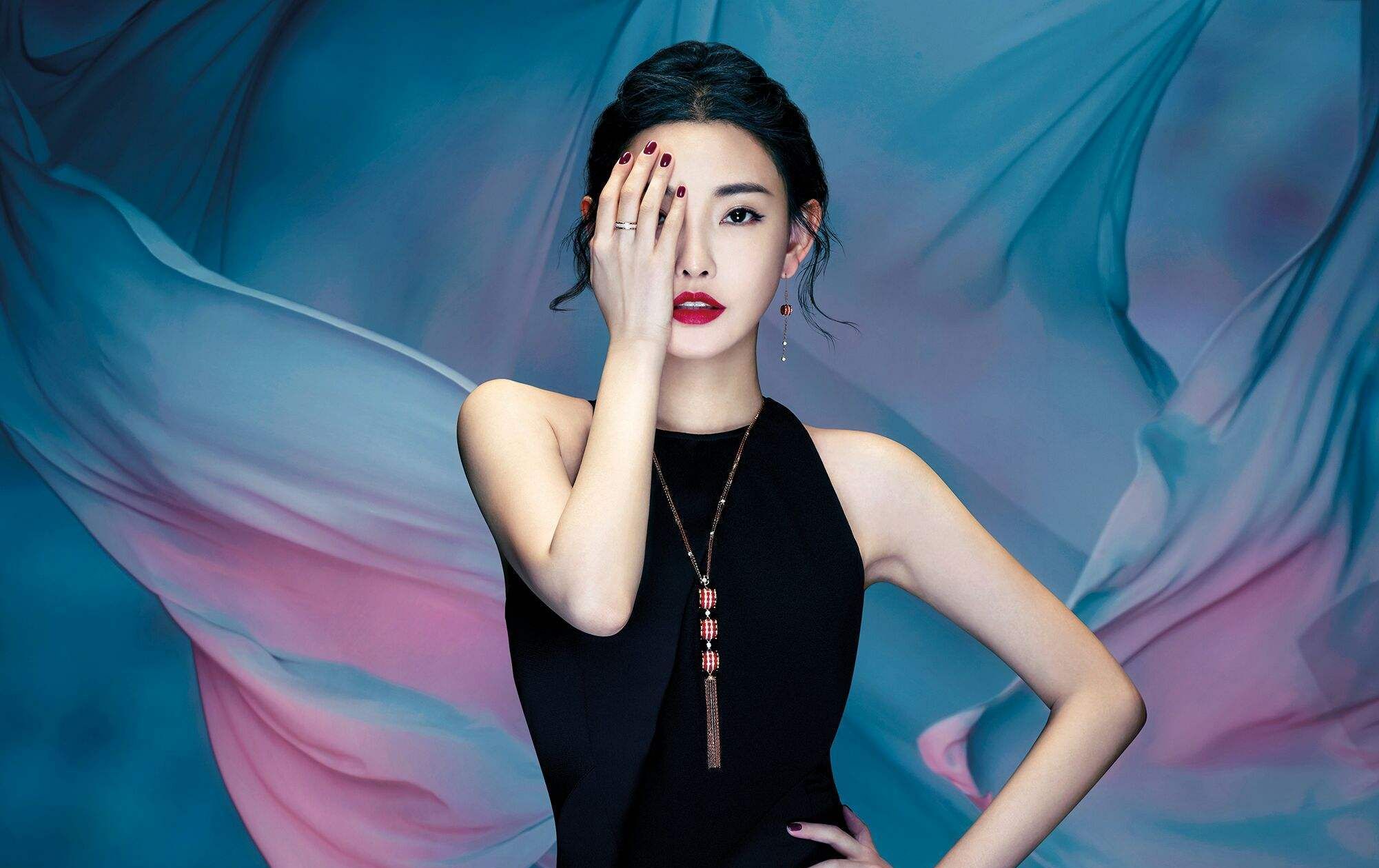 中国新生代人气女演员童菲