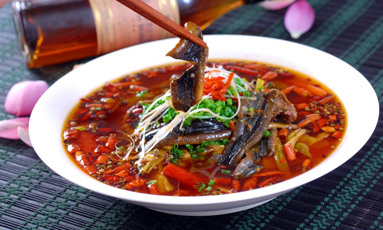 美食图片欣赏——美味鳝鱼菜肴05