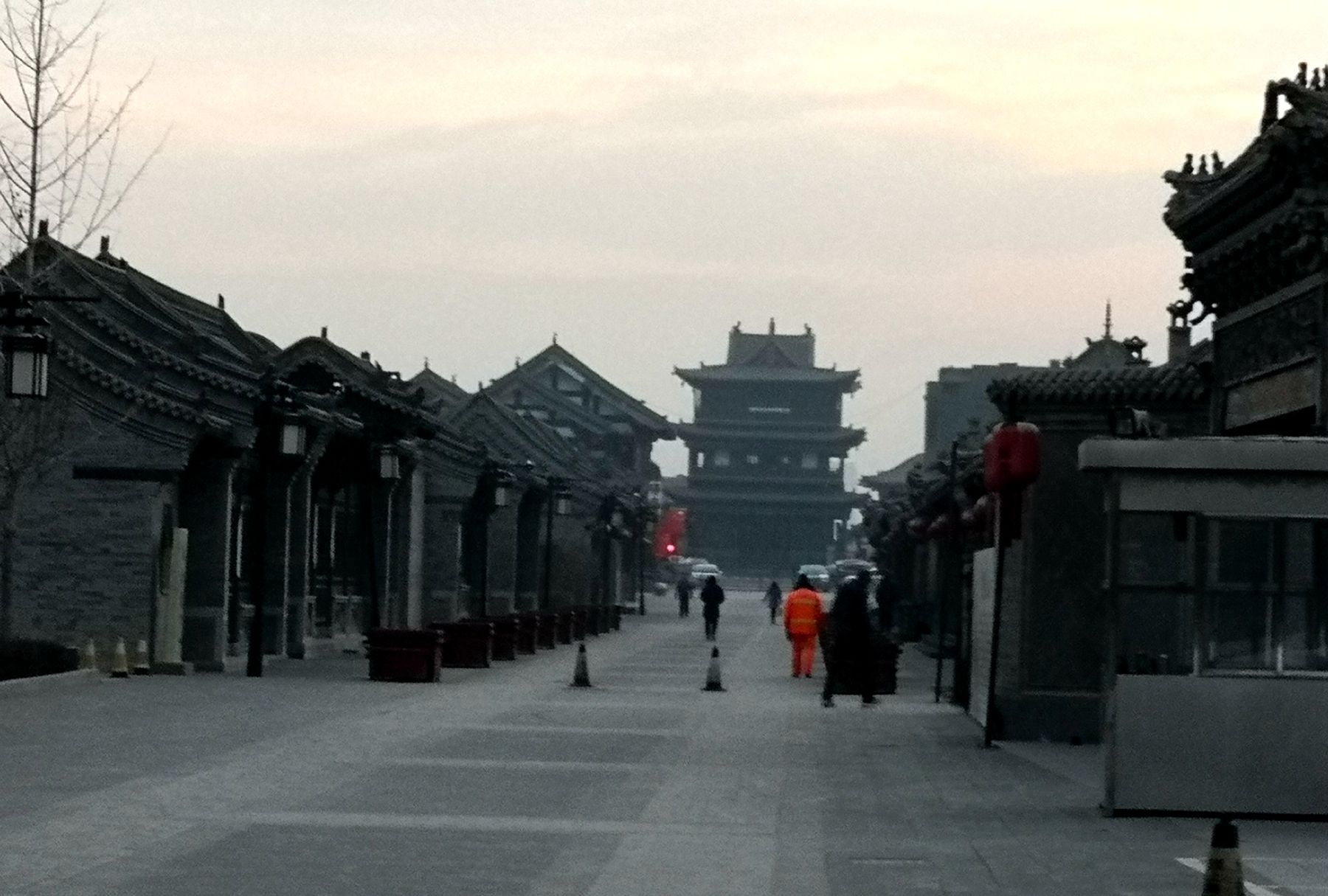 大同九龙壁比故宫的九龙壁还早了几百年，直到今天寓意非凡