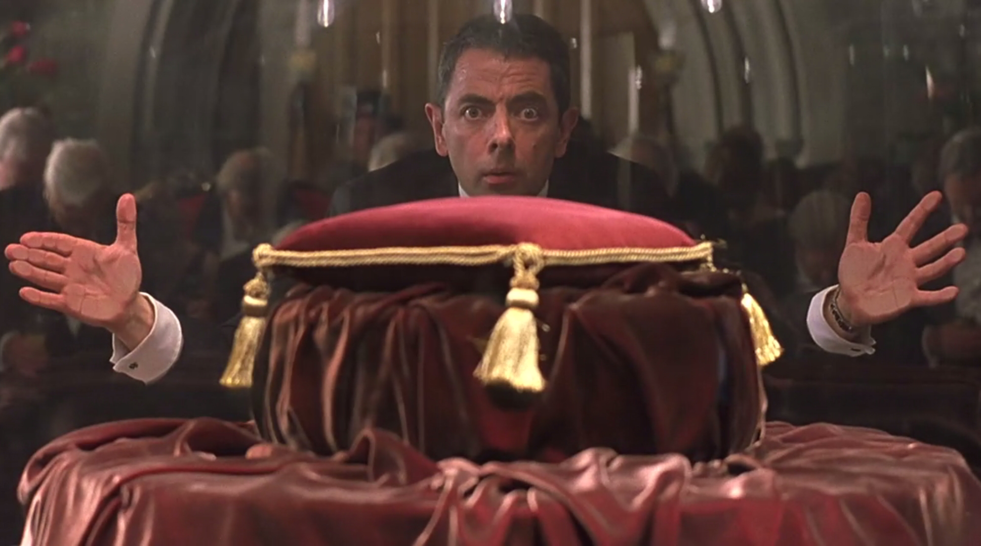 《憨豆特工1》:憨豆先生当上特工,但总在关键时刻掉链子!