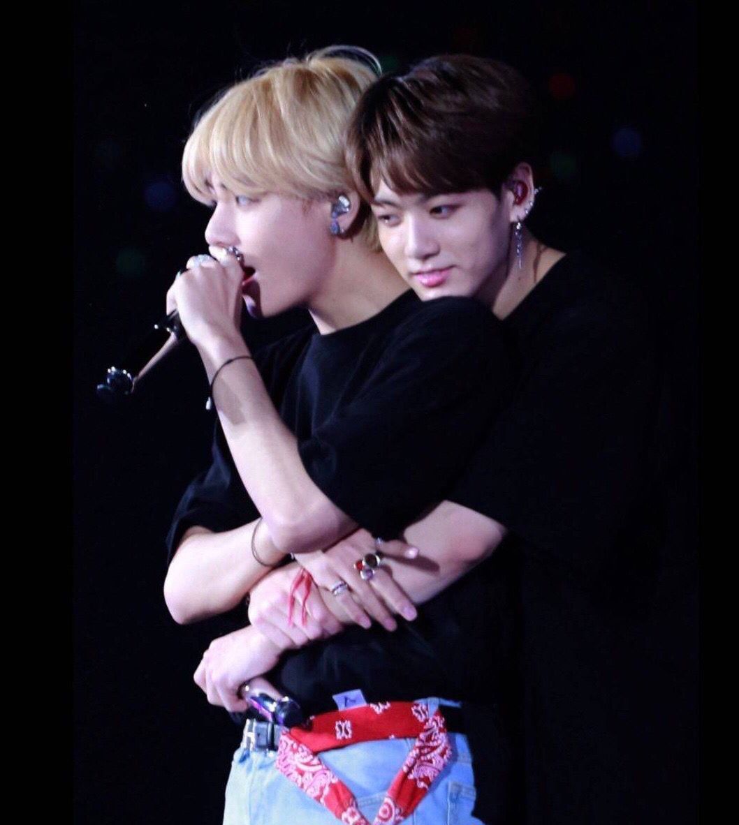 防弹少年团盘点正泰cp巡演撒下的糖金泰亨v和田柾国真的好宠