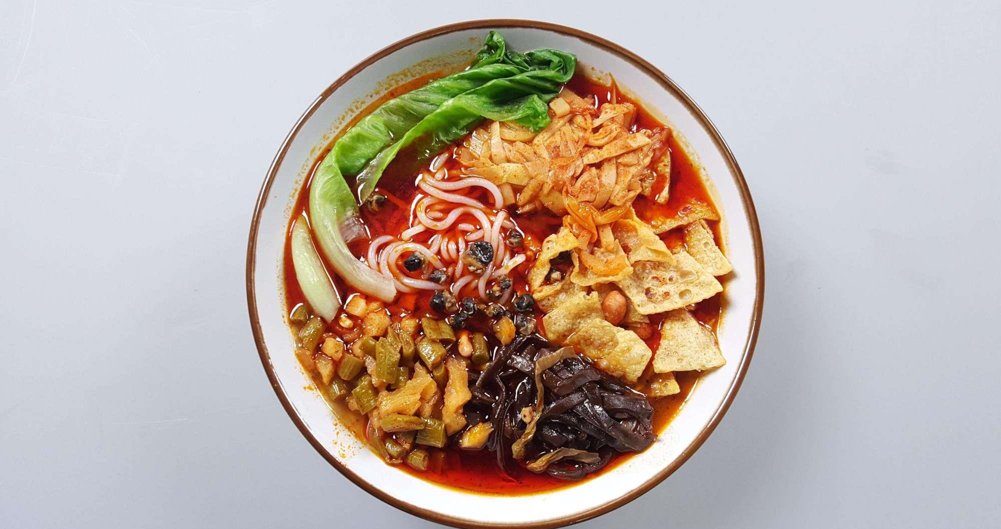 爆炒螺蛳粉,带汤汁的螺蛳粉:螺蛳粉的几种美味吃法|螺蛳粉|柳州|酸笋