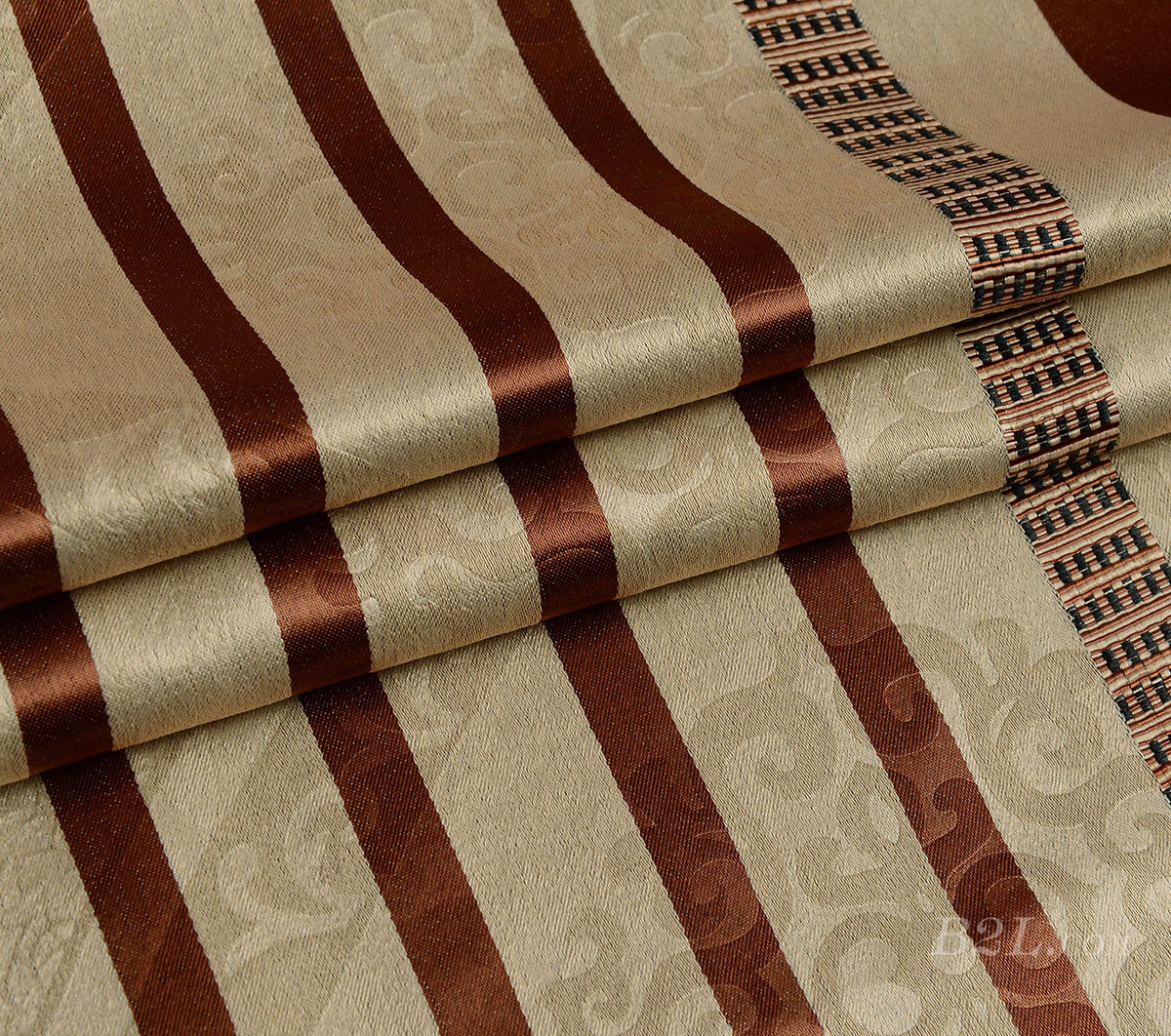 布联网:棕紫色亚麻布艺窗帘面料-实拍效果图