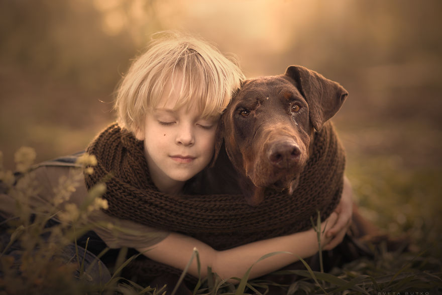 他们成了最好的朋友看完这组照片人和动物是何曾的相似