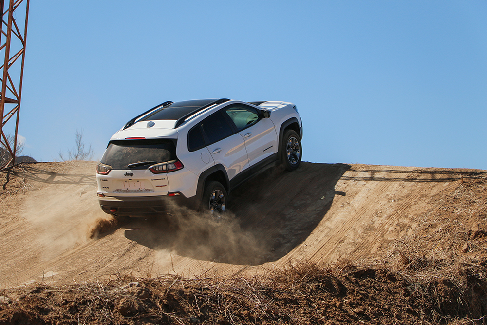 试自由光trailhawk这是能代表jeep品牌精神的suv并且还不贵