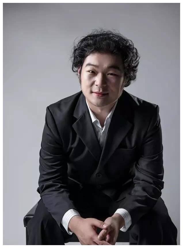 青年钢琴家宋飞深情奏响《黄河颂》携琴童共为抗疫一线英雄加油