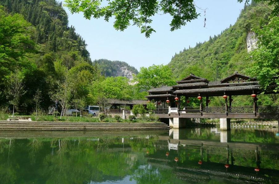 车溪民俗风景区,位于湖北宜昌市点军区土城乡,可以享受田园风情