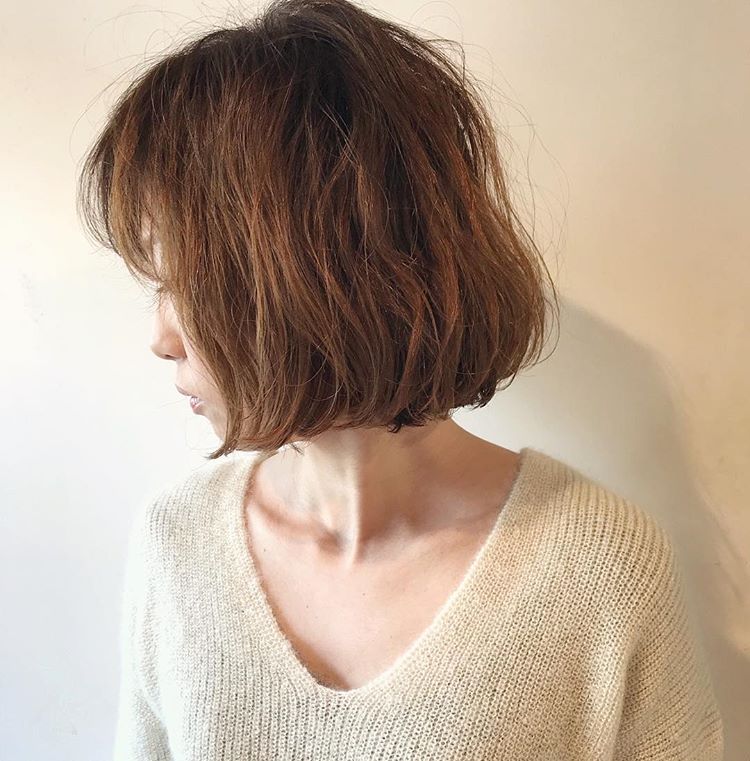 夏季专为发量多的女生设计的短发发型,让你的短发看起来更清爽!