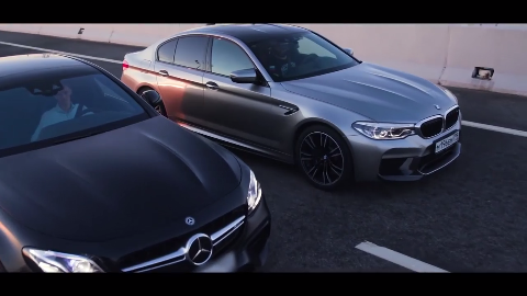 宝马m5 vs 奔驰e63s,你更喜欢谁的行驶姿态