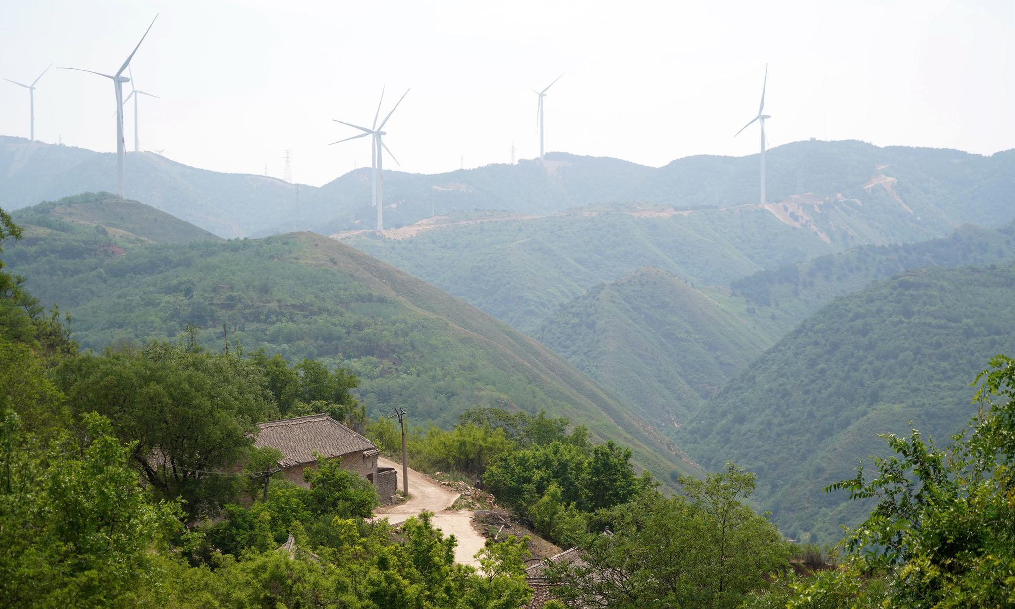这个山区农村环境优美,但农民生活面临两难境地,看看啥情况|山区|境地