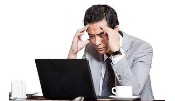 这两年工作压力大又犯小人,但到31岁之后就会时来运转的八字生肖