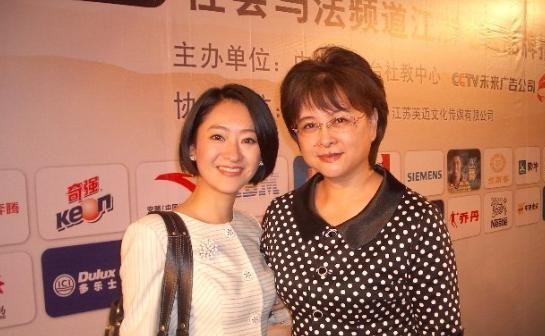 央视著名主持人,和丈夫青梅竹马几十年,55岁因癌症与世长辞|肖晓琳