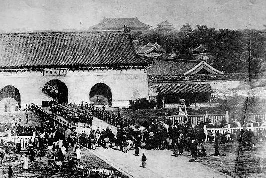 八国联军攻陷北京城老照片,惨痛的历史画面