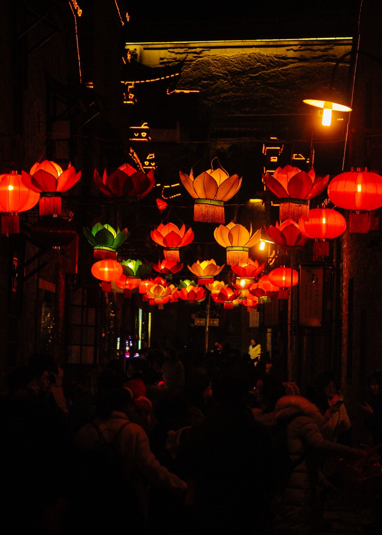 这六首经典古诗词请收好,元宵节逛灯会,玩花灯时用得上!