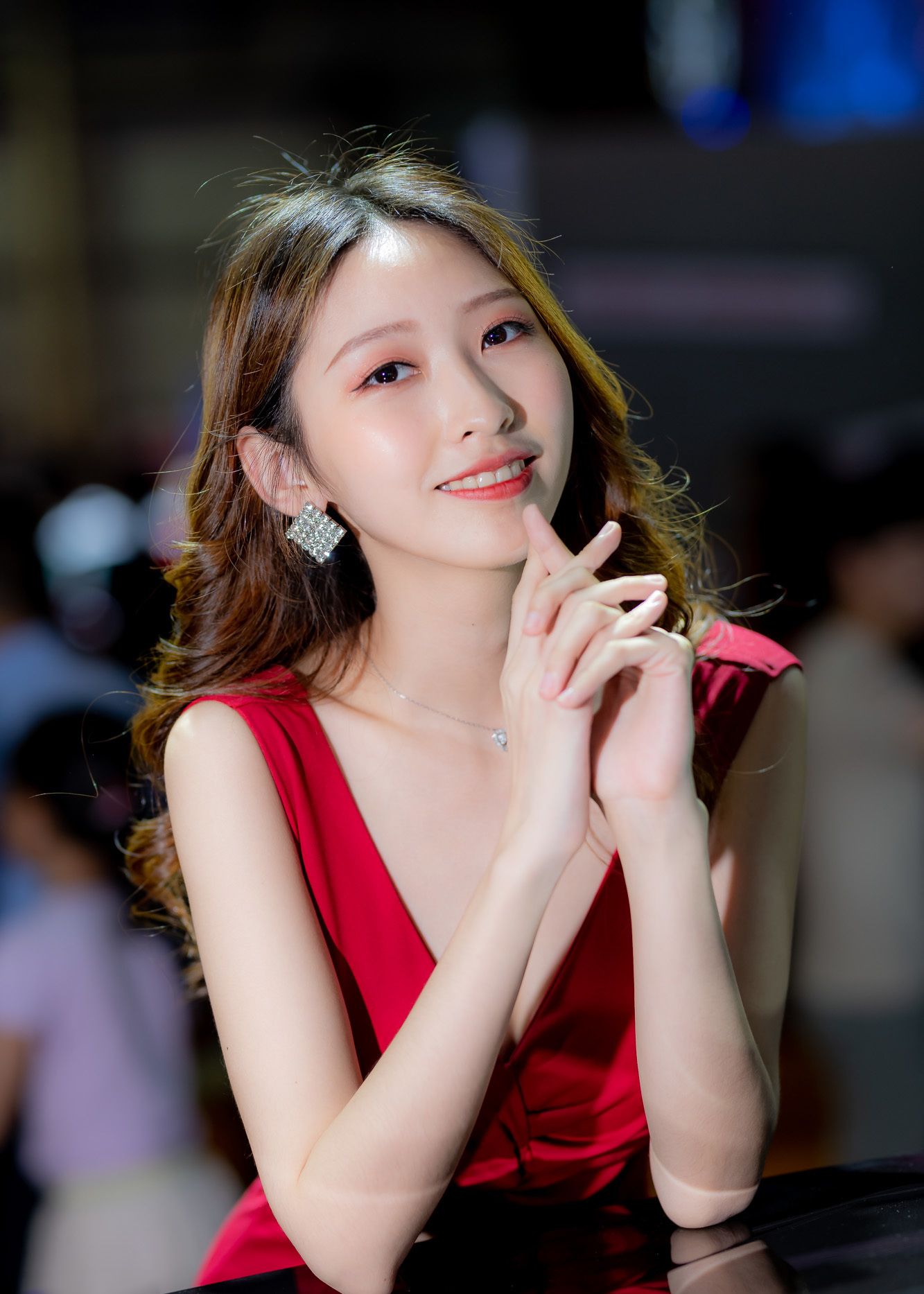 纪实人像摄影:2019东莞五一车展车模