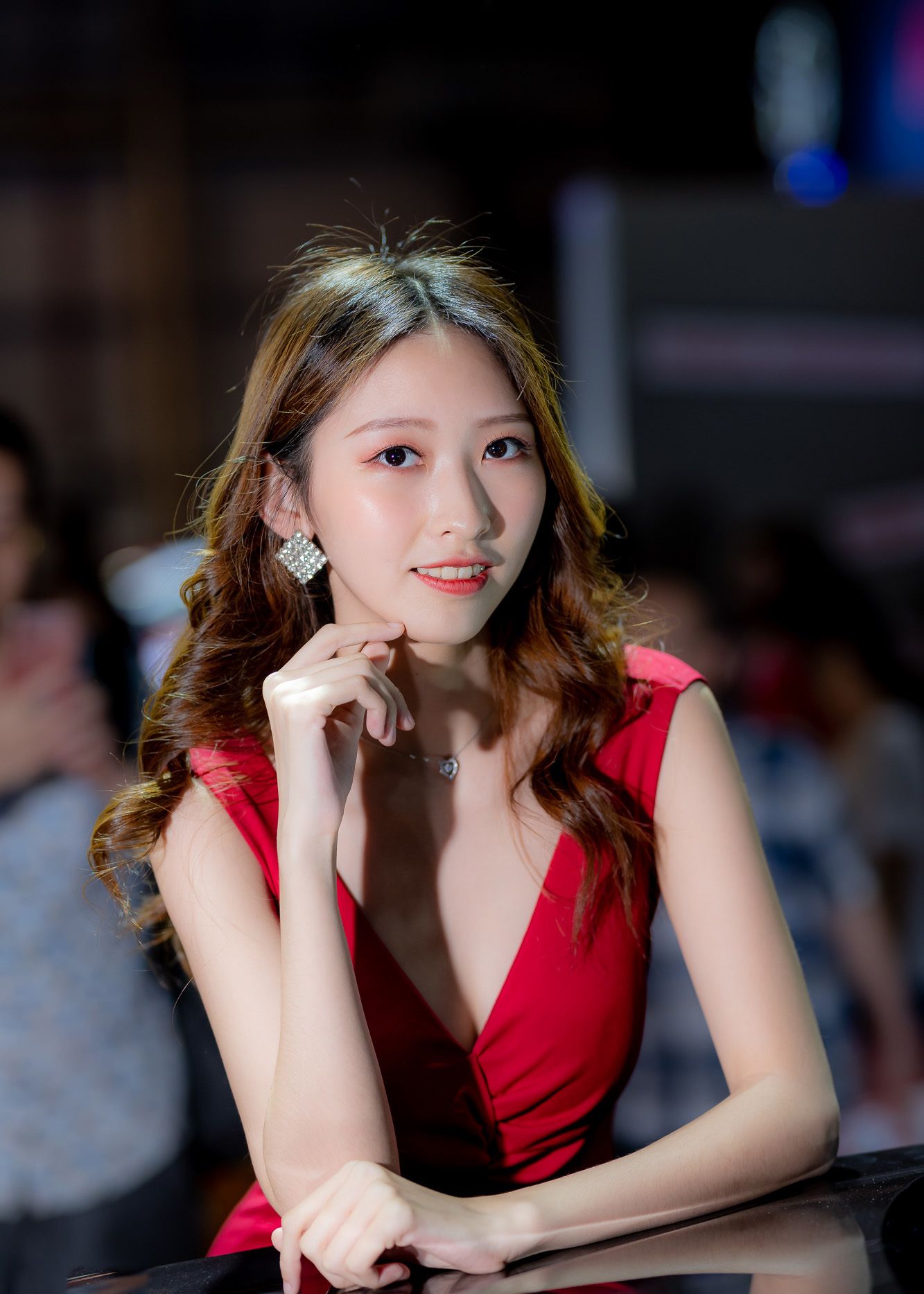 纪实人像摄影:2019东莞五一车展车模